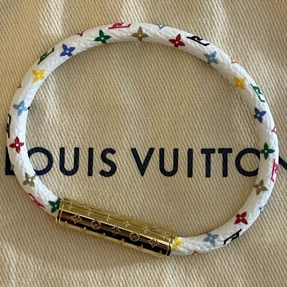 Louis Vuitton White Bracelet with Gold Clasp new Authentic 100% ** PRICE FIRM** - Picture 1 of 10